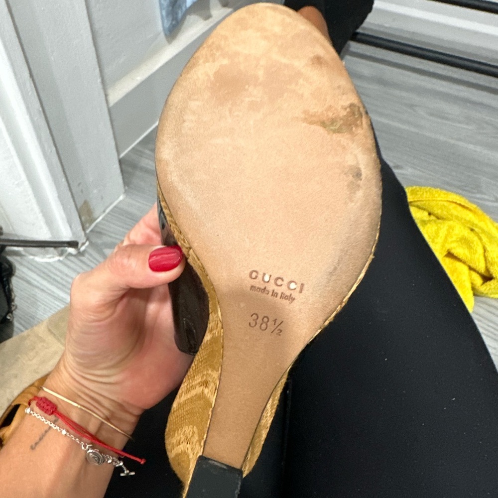 Gucci wedges - Vitange never used